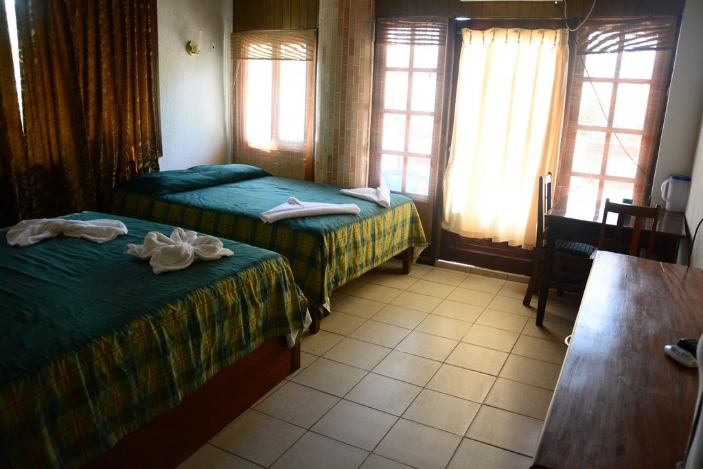 Hotel Sherwood Tela Dış mekan fotoğraf